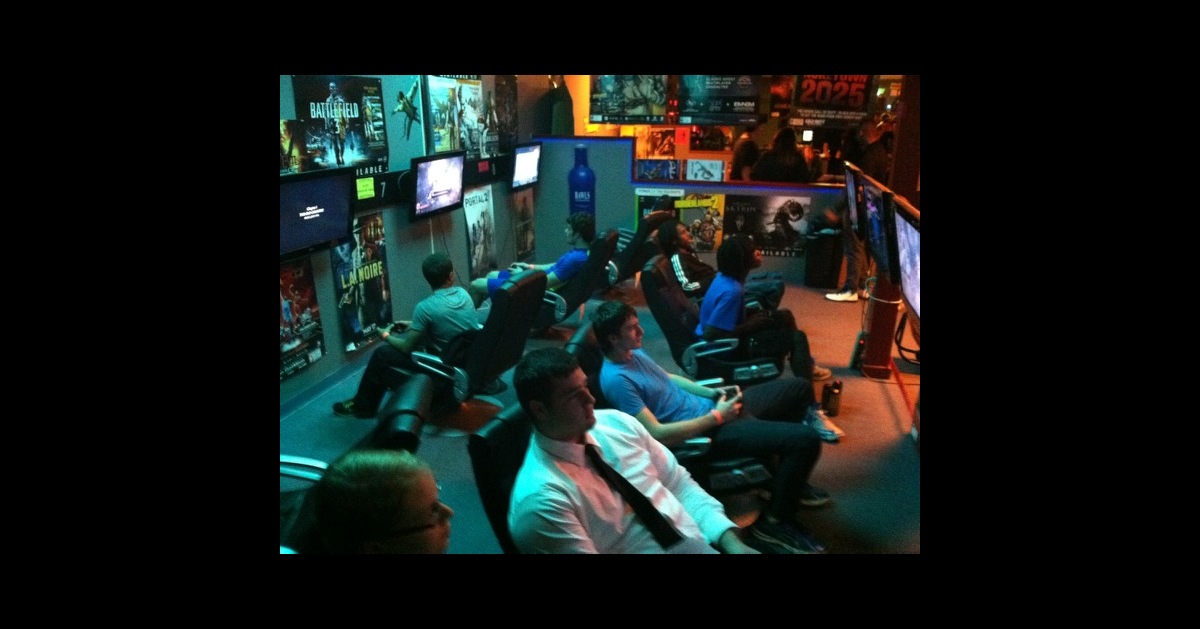 Video game enthusiasts come together to play, form friendships at Level